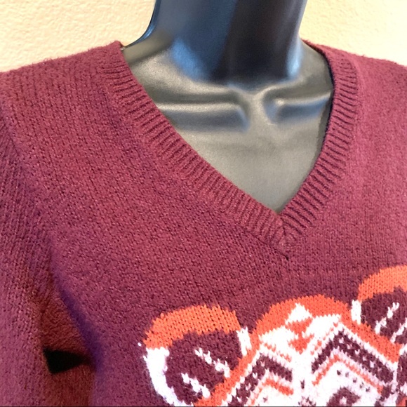 HOLLISTER V-Neck Bear Sweater - Picture 7 of 8